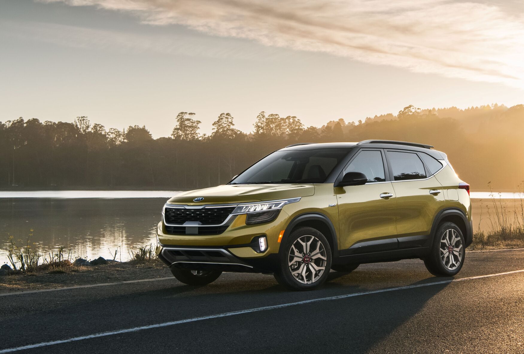 A 2.0-liter, 146-hp I-4 is standard in Seltos, but the engine of choice is the available 1.6-liter, 175-hp turbo four.
